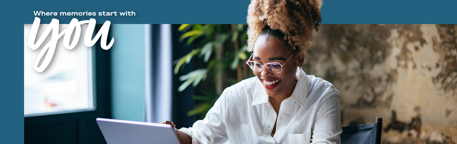 Adult, Female, Person, Woman, Head, Face, Happy, Glasses, Pc, Laptop