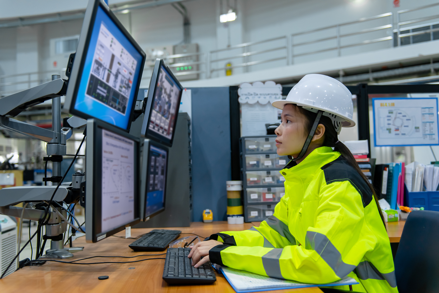 Hardhat, Helmet, Worker, Computer Hardware, Computer Keyboard, Screen, Monitor, Table, Chair, Coat