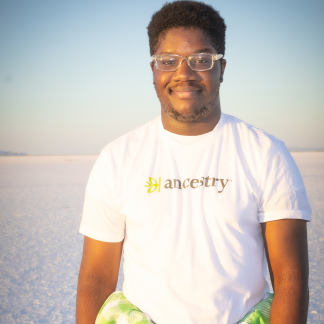 T-Shirt, Accessories, Glasses, Person, Photography, Portrait, Smile, Beachwear, Adult, Man