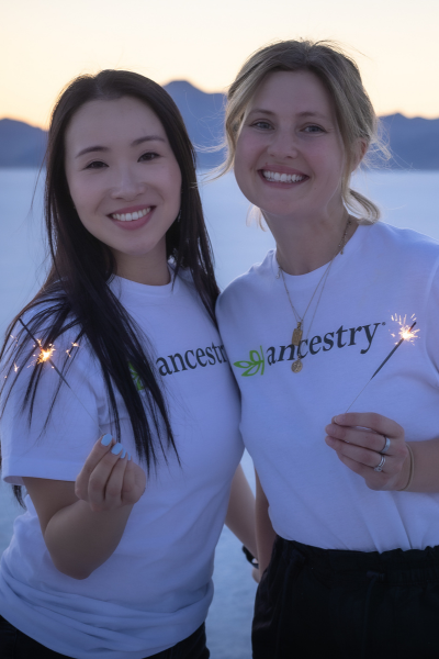 T-Shirt, Finger, Hand, Person, Female, Girl, Teen, Long Sleeve, Smile, Shorts