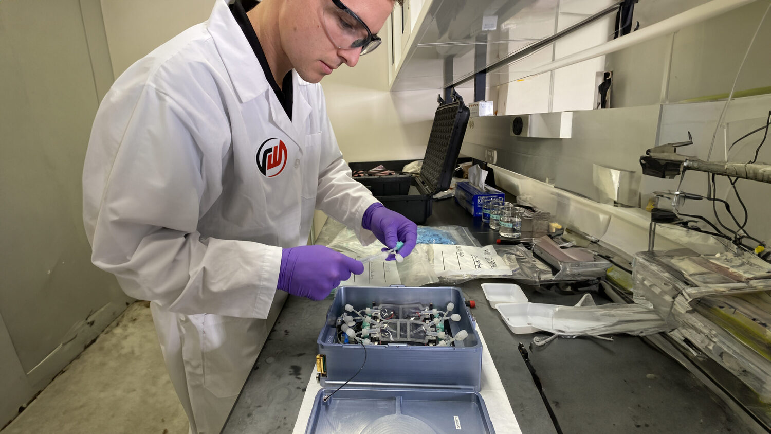 Clothing, Glove, Adult, Male, Man, Person, Laboratory, Accessories, Glasses, Laptop