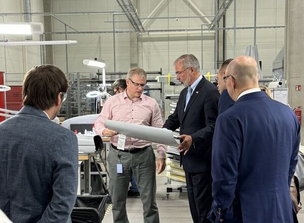 Belt, Airport, Glasses, Adult, Male, Man, Person, Tie, Shoe, People