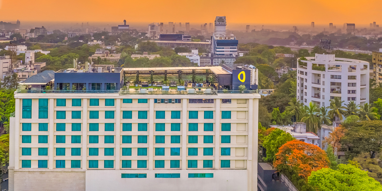 City, Building, Office Building, Cityscape, Urban, Outdoors, Metropolis, High Rise, Road, Condo