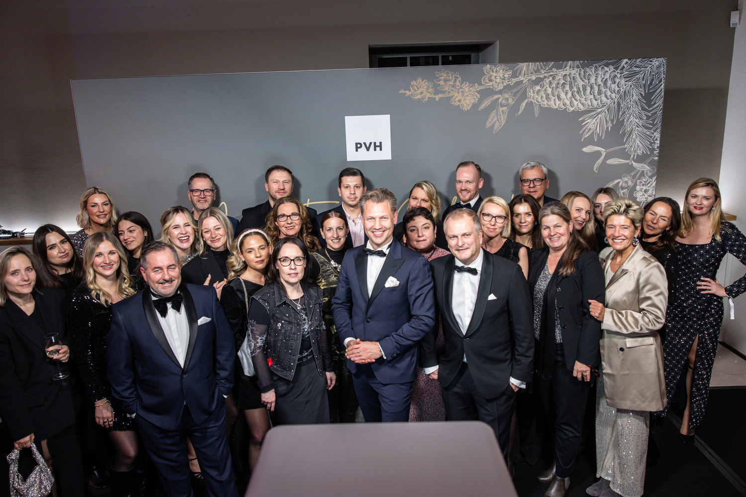 Groupshot, Person, Adult, Female, Woman, Coat, Suit, Male, Man, People