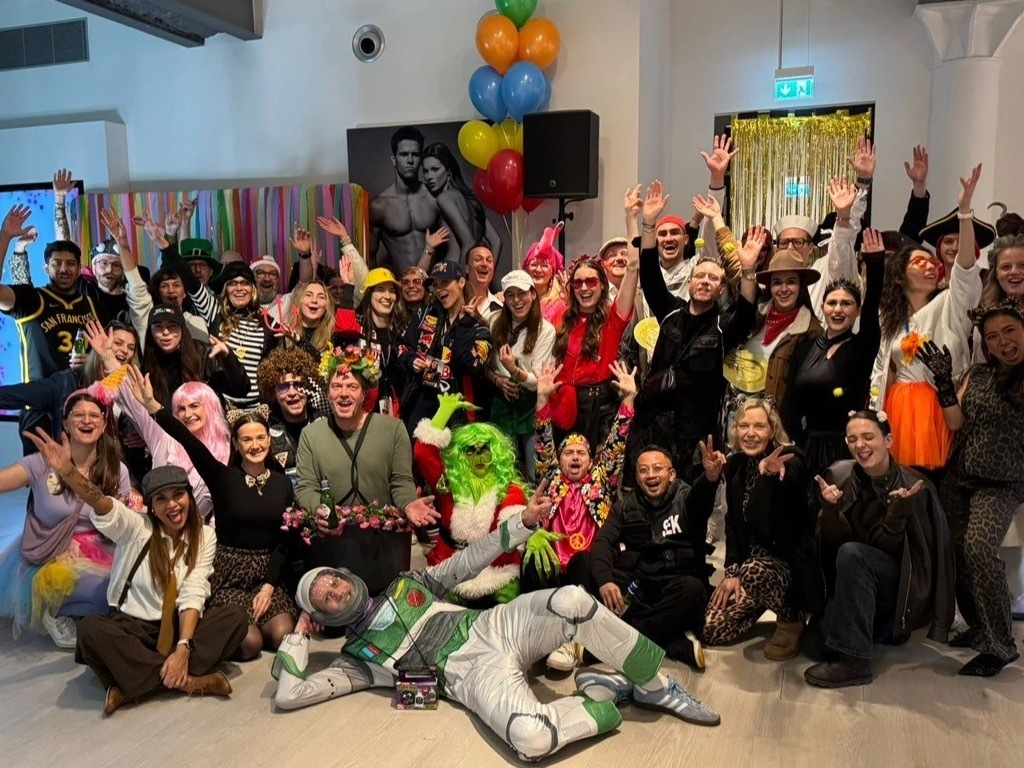 People, Person, Celebrating, Adult, Male, Man, Female, Woman, Bride, Shoe