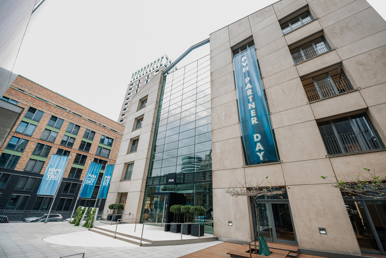 Architecture, Building, Office Building, City, Urban, Car, Vehicle, Plant, Person, High Rise