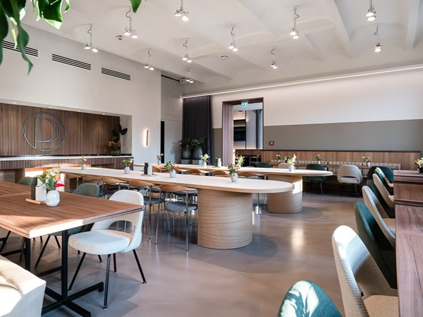 Indoors, Interior Design, Restaurant, Cafeteria, Dining Table, Furniture, Table, Dining Room, Chair, Lounge