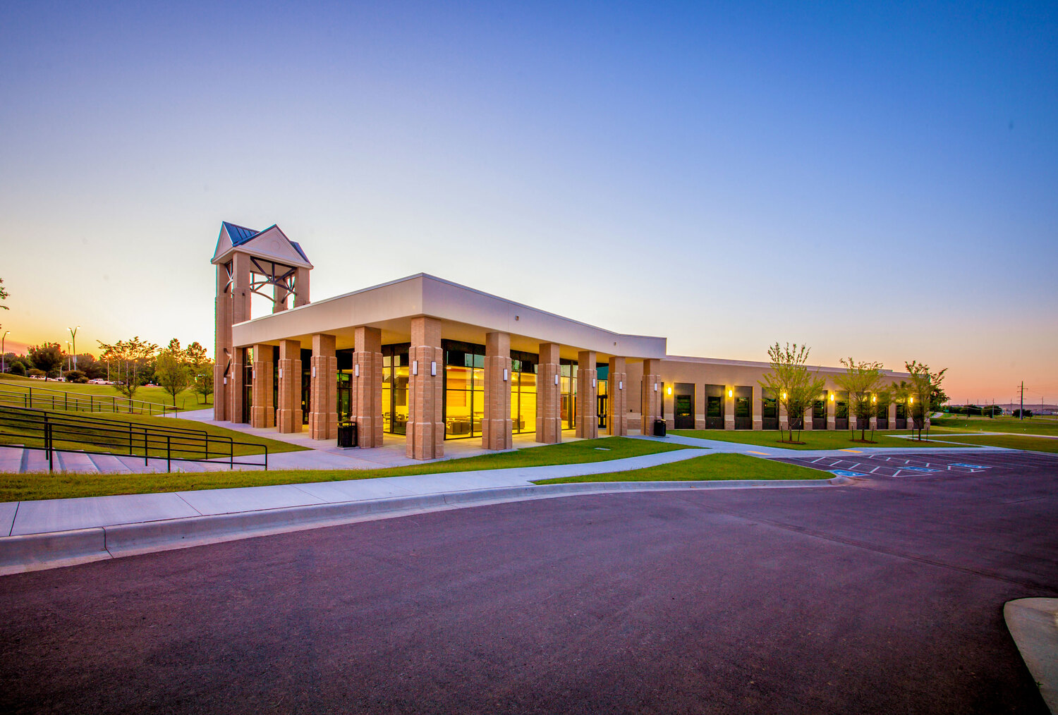 Building, Office Building, Grass, Plant, Road, Convention Center, Hotel, Campus, Car, Person