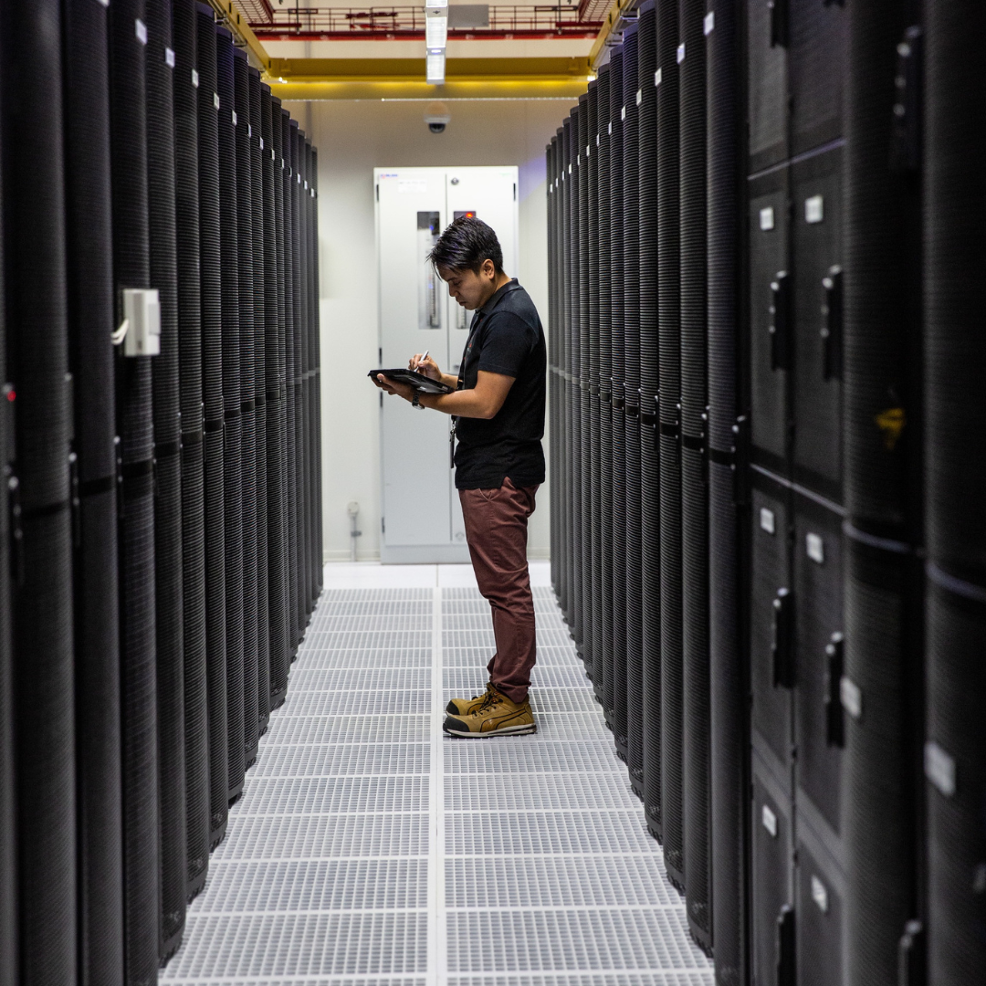 Computer, Electronics, Hardware, Adult, Male, Man, Person, Server, Shoe, Weapon