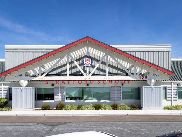Stratford_Careers_Site_Campus_Pics_(8).png