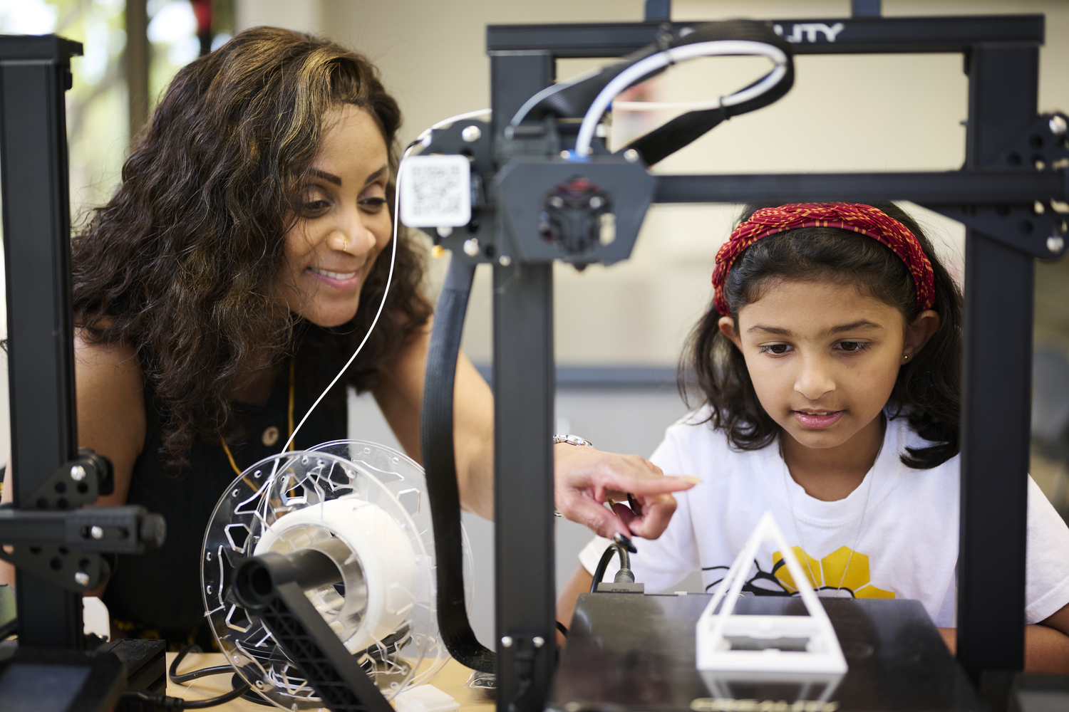 Adult, Female, Person, Woman, Child, Girl, Face, Computer Hardware, Electronics, Laboratory