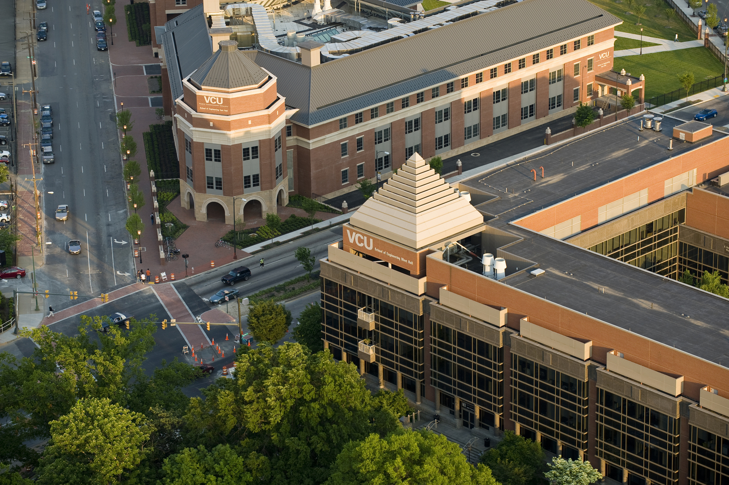 Road, Building, Intersection, City, Office Building, Urban, Outdoors, Car, Person, Truck