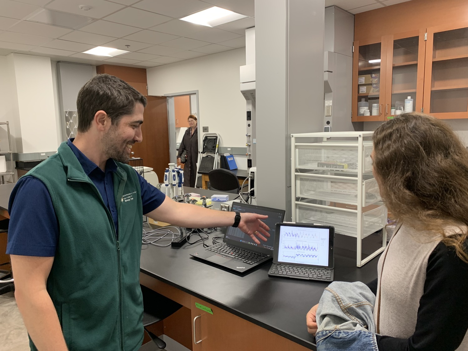 Table, Desk, Laptop, Adult, Female, Person, Woman, Wristwatch, Male, Man