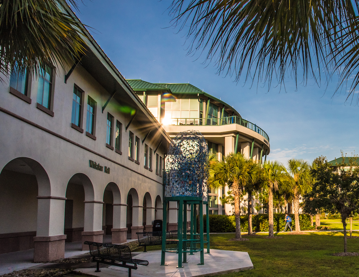 Summer, Building, Villa, Hotel, Grass, Tree, Resort, Neighborhood, Person, Bench