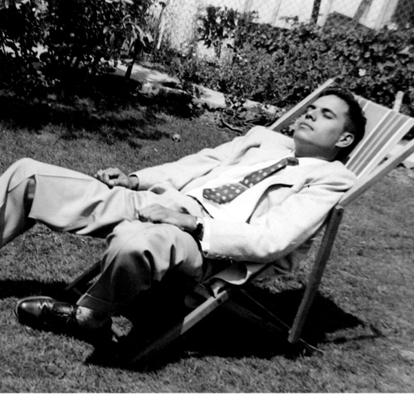 Formal Wear, Tie, Person, Furniture, Face, Head, Sitting, Chair, Grass, Shoe