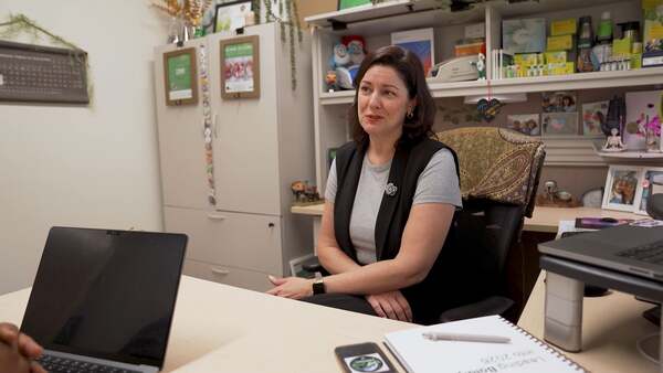 Executive, Person, Adult, Female, Woman, Photo Frame, Pen, Laptop, Face, Head