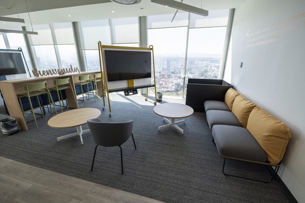MEX-Insurgentes_offices_inside_02.jpg
