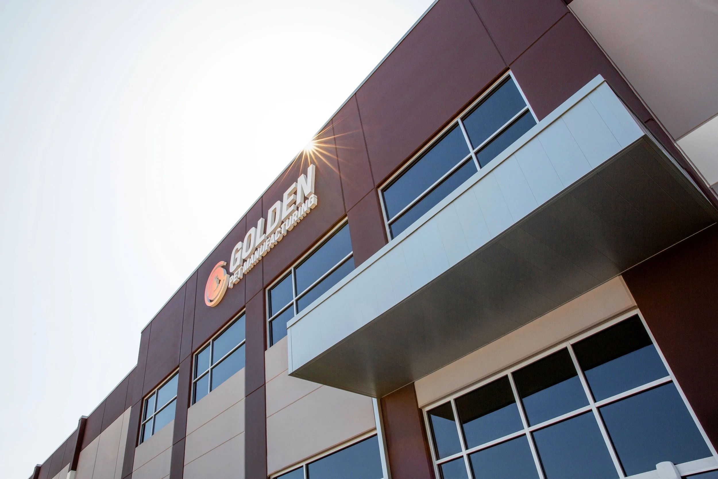 Architecture, Building, Office Building, Condo, Housing, City, Urban, Car Dealership, Transportation, Vehicle