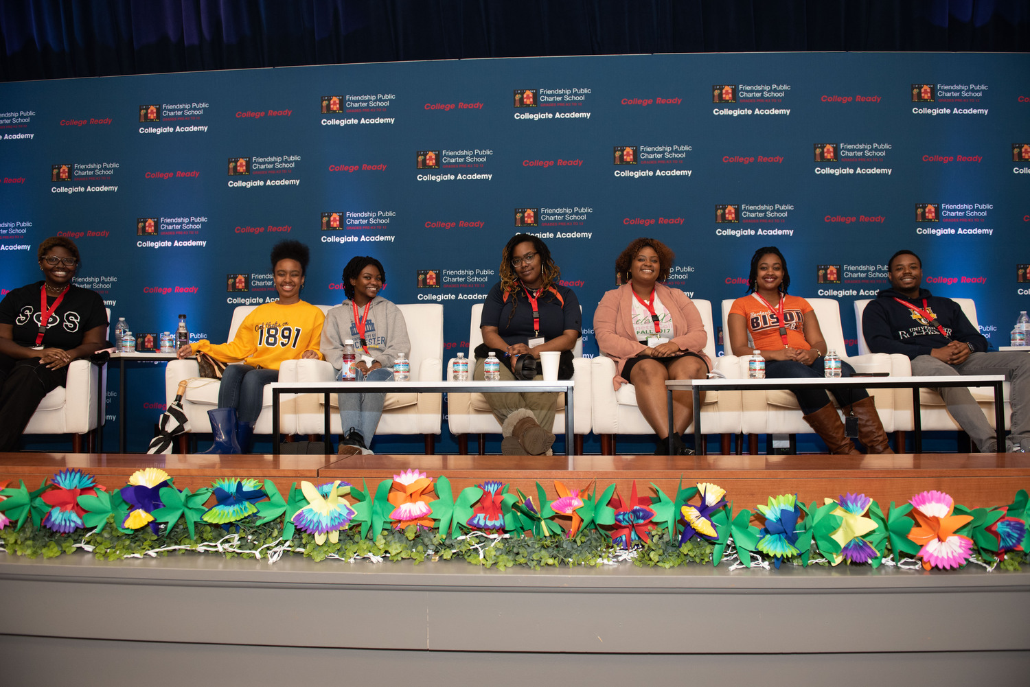 Crowd, Person, Adult, Female, Woman, Cup, Shoe, Glasses, Chair, Wristwatch