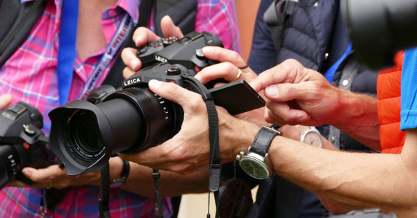 Person, Wristwatch, Camera, Electronics, Photography, Photo, Mobile Phone, Phone, Cell Phone