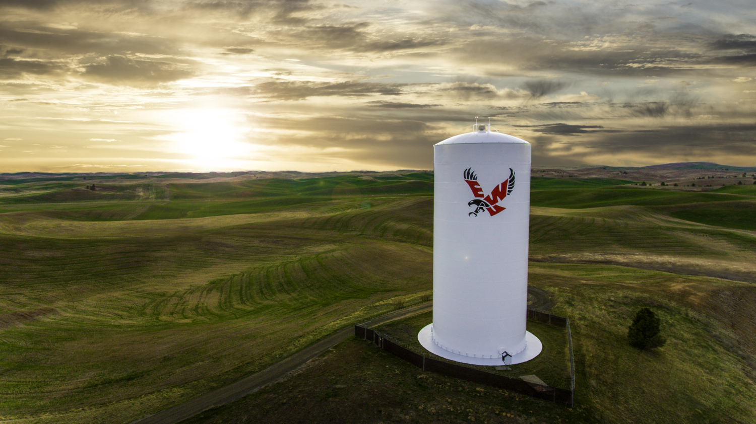 Outdoors, Nature, Sky, Architecture, Beacon, Building, Lighthouse, Tower, Field, Grassland